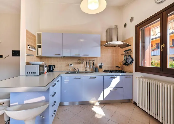 Apartmentsgarda - Casa Eline * Garda (Verona)